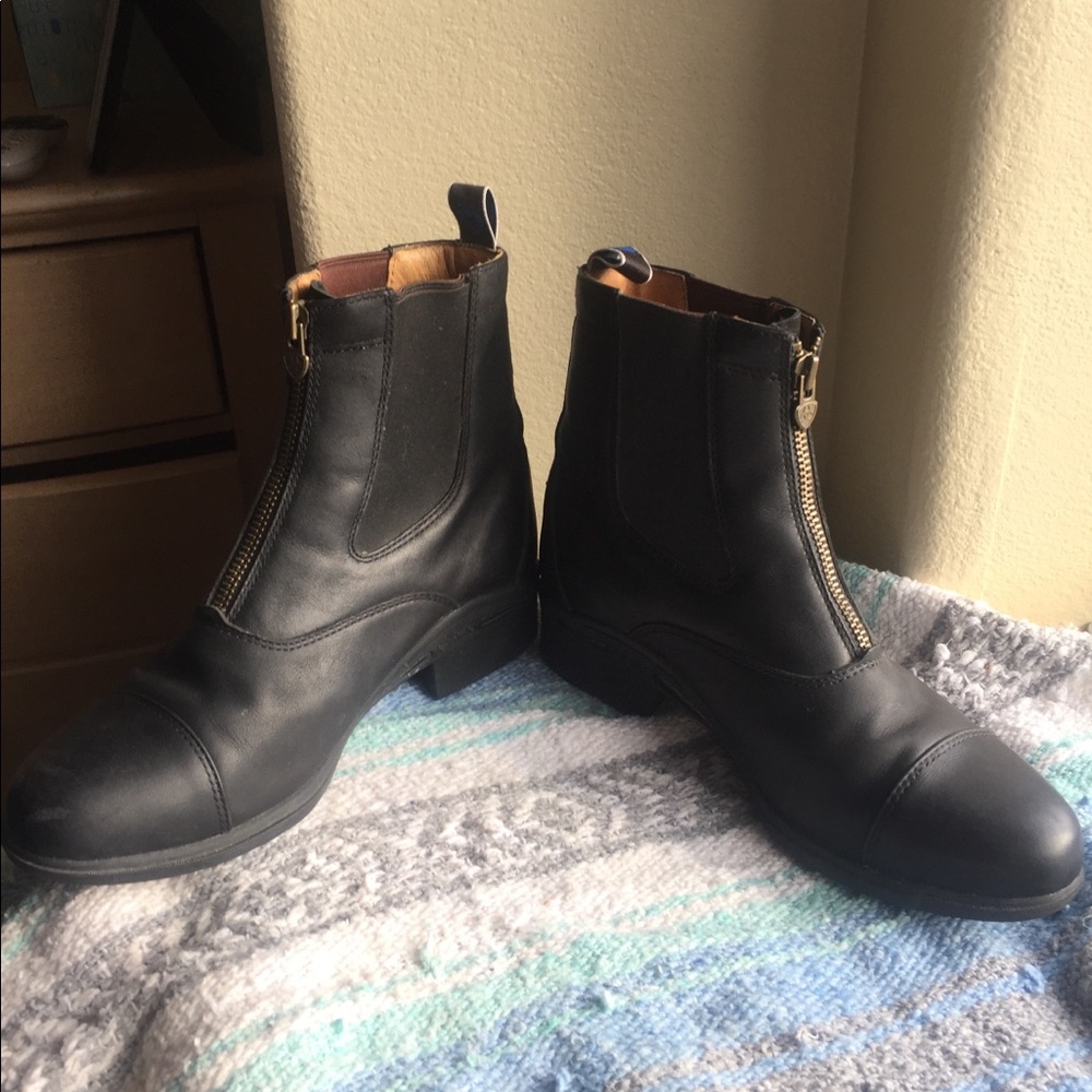 Ariat Women’s boot 10